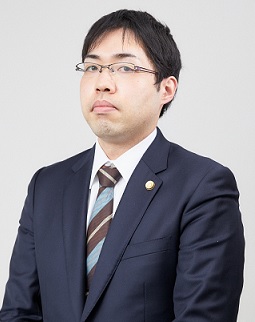 弁護士権田健一郎